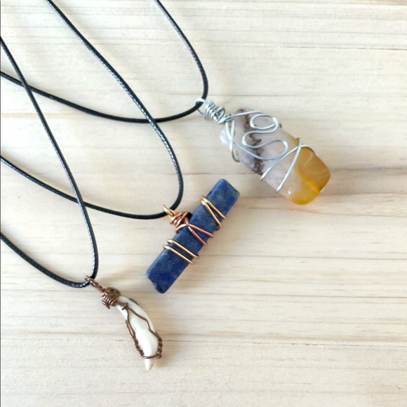 Wire wrap agate crystal necklace lapis shark tooth copper wire black cord - Picture 3 of 6